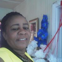 Maxine Taylor Photo 10