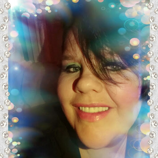 Wendy Newton Photo 13