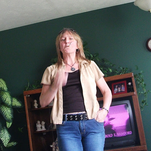 Mary Sutton Photo 13