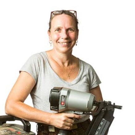 Ellen Perkins Photo 35