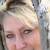 Linda Magee Photo 36