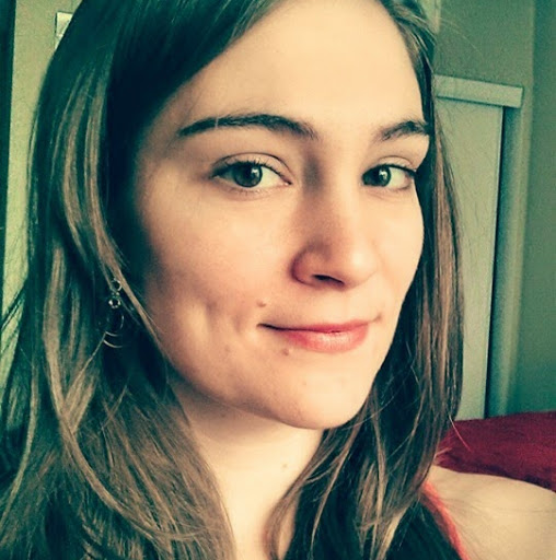 Laura Davidson Photo 37