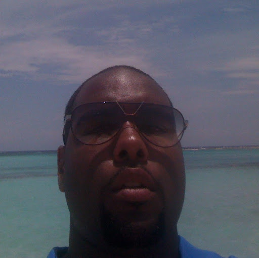 Abel Robinson Photo 13