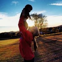 Stephanie Handley Photo 8