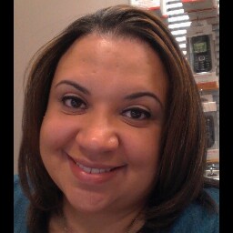Nicole Quinones Photo 37