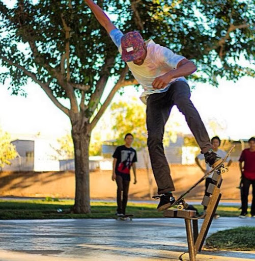 Lawrence Davis Photo 14
