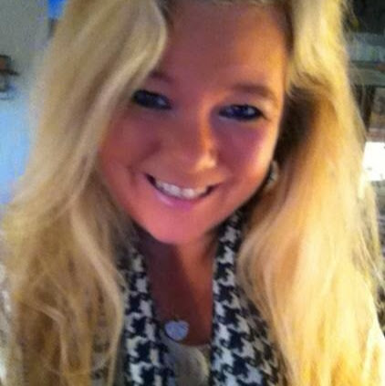 Michelle Maynard Photo 12