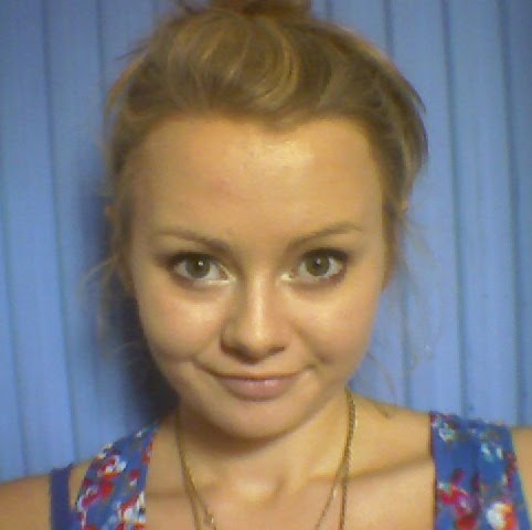 Hilary Harrison Photo 10