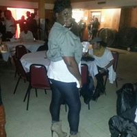 Yolanda Mayes Photo 11