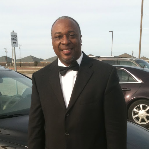 Stanley Sanders Photo 11