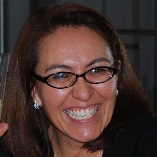 Maxine Harris Photo 26