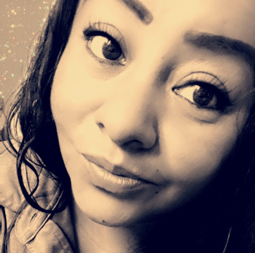 Elizabeth Perez Photo 20