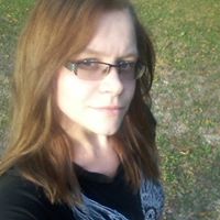 Holly Roberson Photo 31