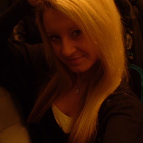 Robyn Howard Photo 7