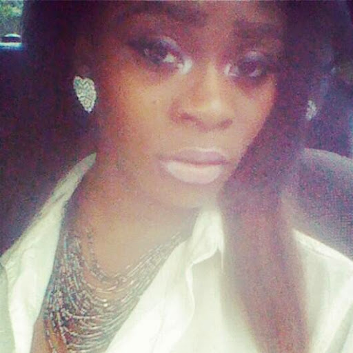 Angelique Brown Photo 32
