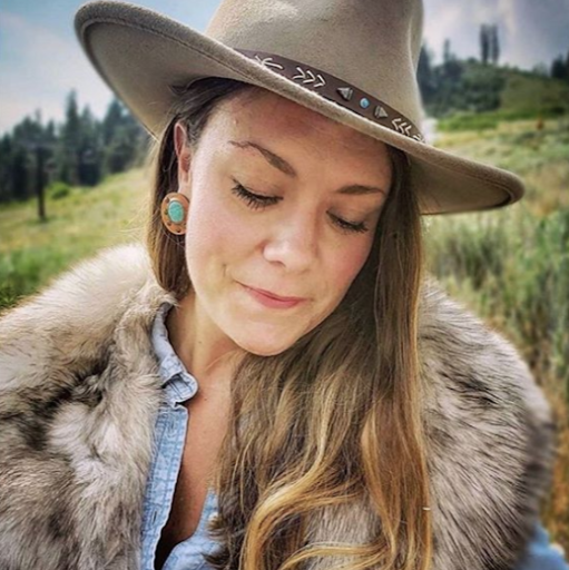 Kelly Casey Photo 20