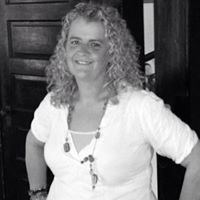 Michelle Traylor Photo 22