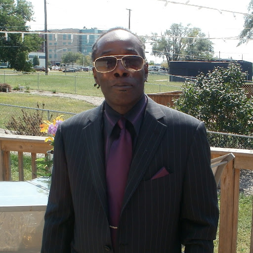 Dwight Moore Photo 20