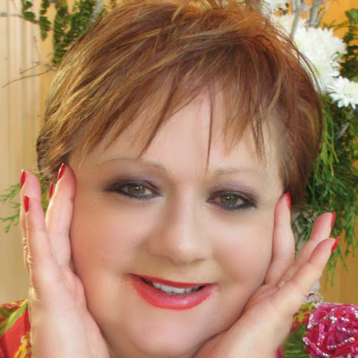 Heather Oliver Photo 44