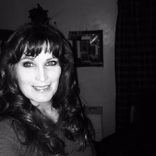 Coleen Jones Photo 19