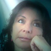 Claudia Torres Photo 24