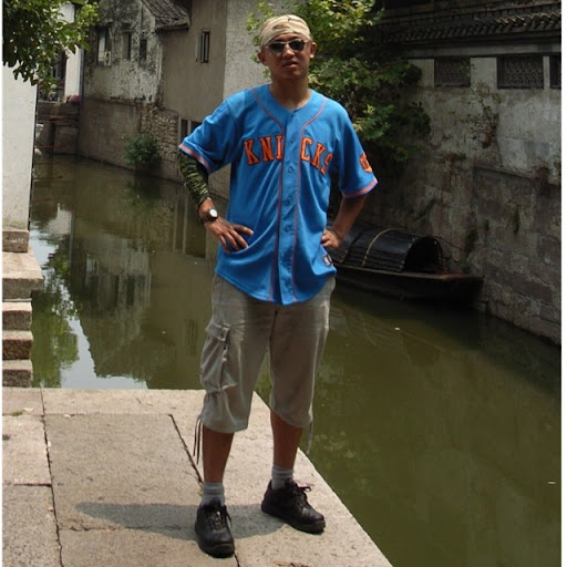 Xiaoguang Zhang Photo 3