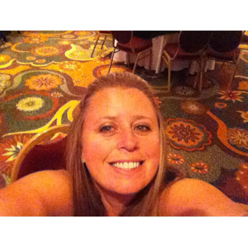 Allison Winter Photo 19