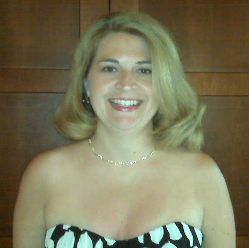 Laura Harvey Photo 28