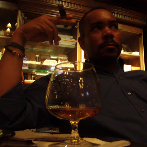 Robert Greer Photo 17