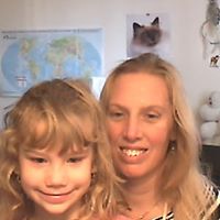 Elisabeth Larson Photo 4