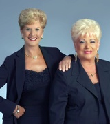 Suzanne Wright Photo 10