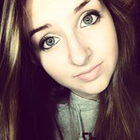 Emily Stratton Photo 17