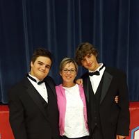 Julie Booth Photo 35