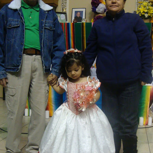 Yolanda Morales Photo 35