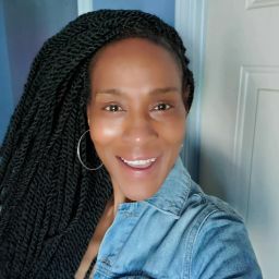 Tracey Hunter Photo 8
