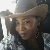 Christal Robinson Photo 6