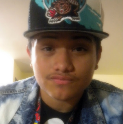 Chris Navarrete Photo 35