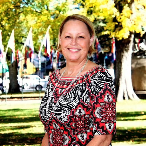 Terri Martin Photo 3