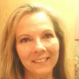 Cindy Hampton Photo 22