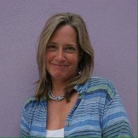 Julia Holland Photo 8