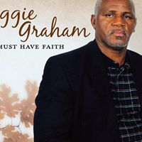 Reggie Graham Photo 5