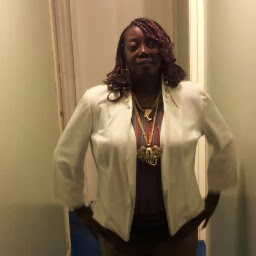Shelah Warren Photo 1