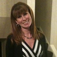 Stephanie Lambert Photo 29