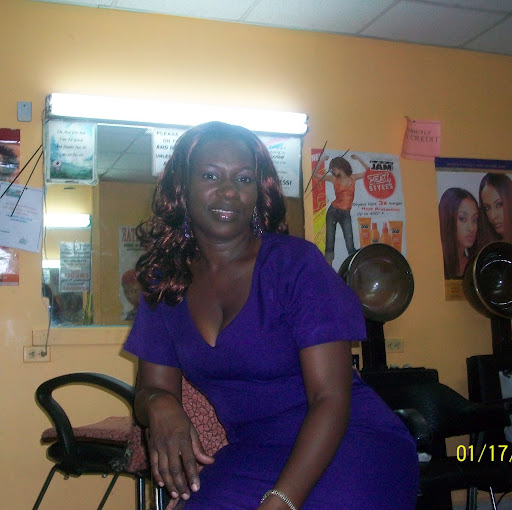 Gail Lee Photo 29