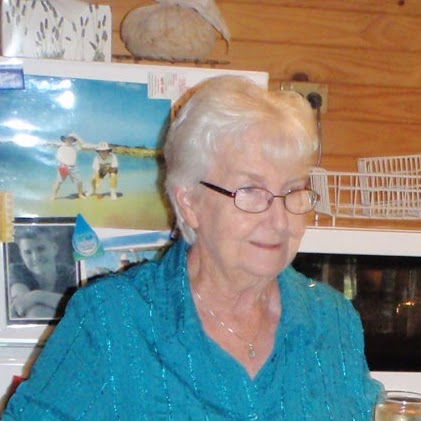 Shirley Dixon Photo 26