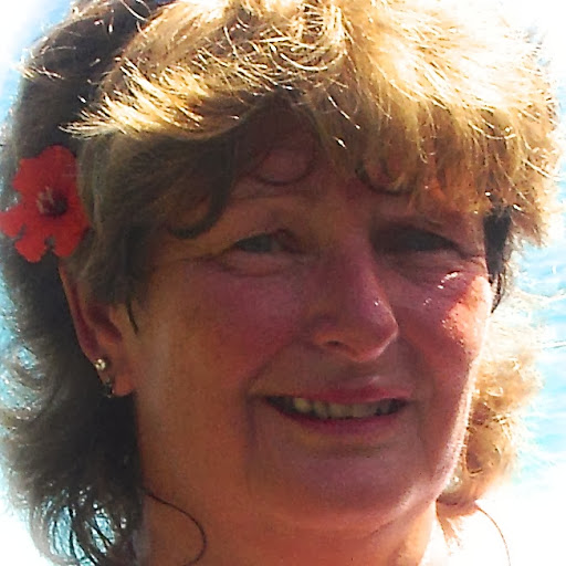 Linda Connor Photo 20