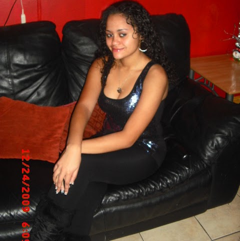 Ada Roman Photo 34