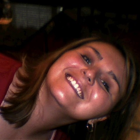Amanda Hough Photo 11