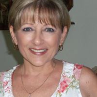 Anne Devine Photo 26