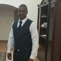 Derrick Lloyd Photo 28
